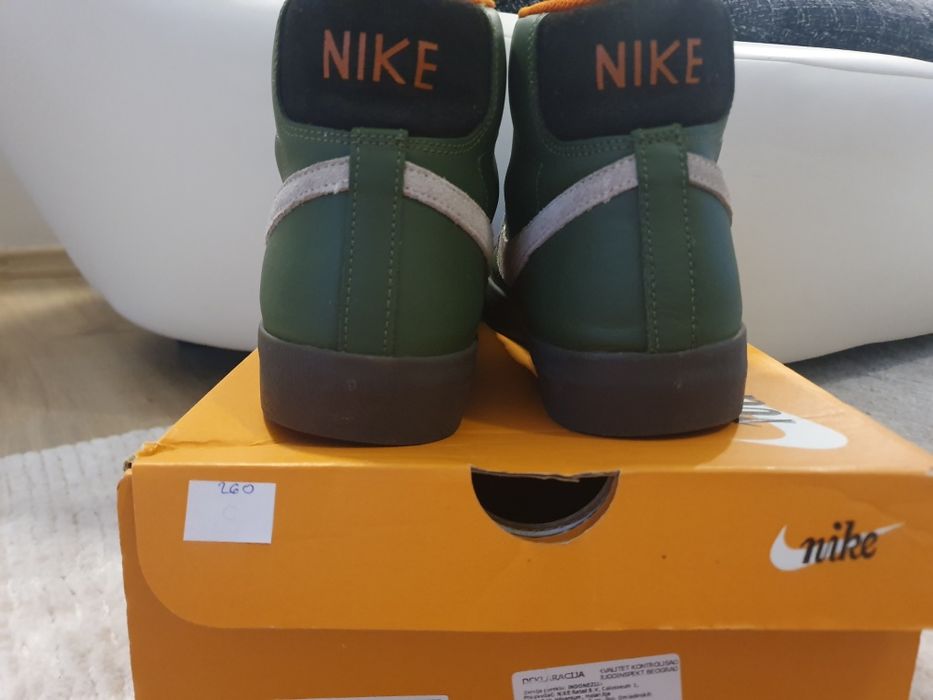 Nike blazzer military green