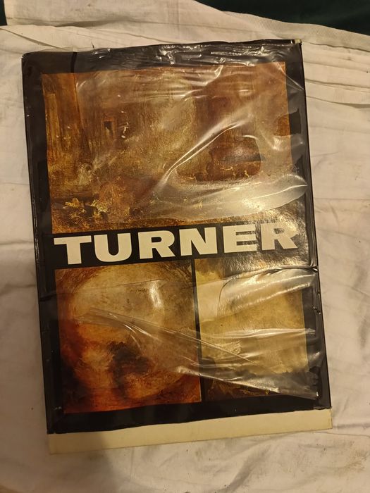 Vând ambele  cărți album