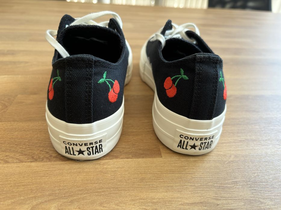 Дамски кецове Converse