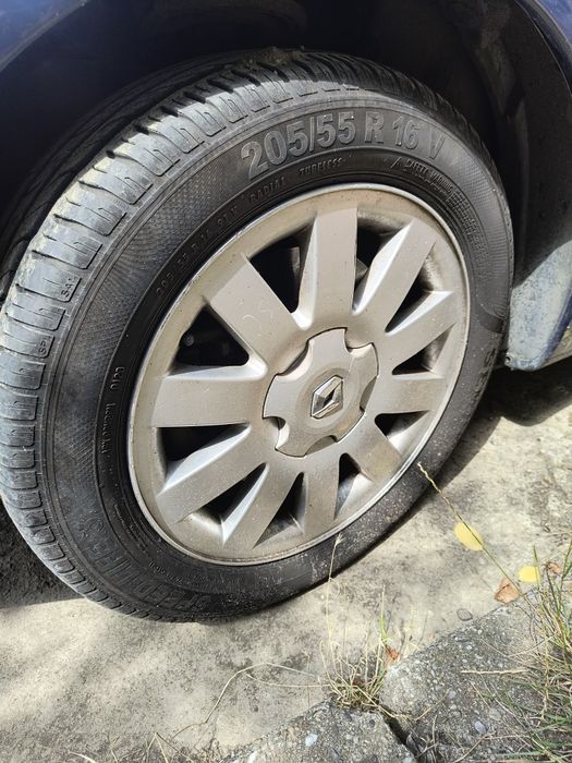 Vând jante  , dimensiunea 205/55R16 cu tot cu cauciucuri