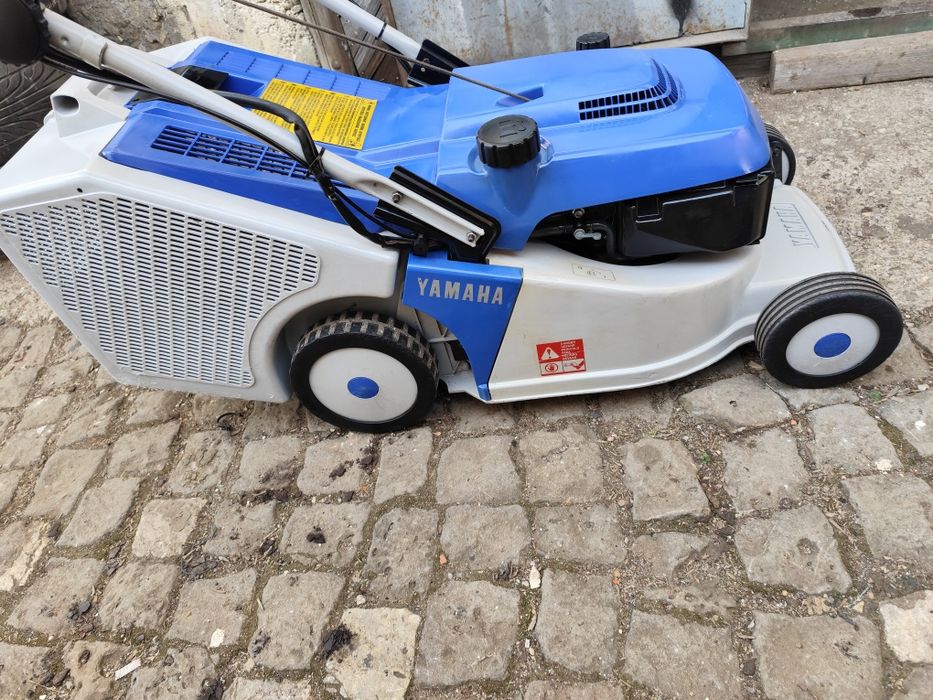 Самоходна бензинова косачка