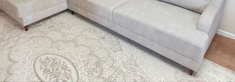 Продам ковер в гостиную