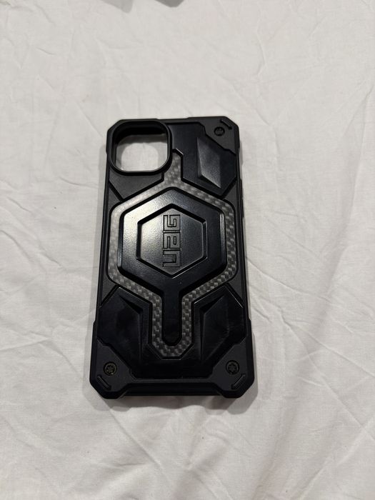 Husa UAG Monarch Pro Carbon Fiber iPhone 15 Plus