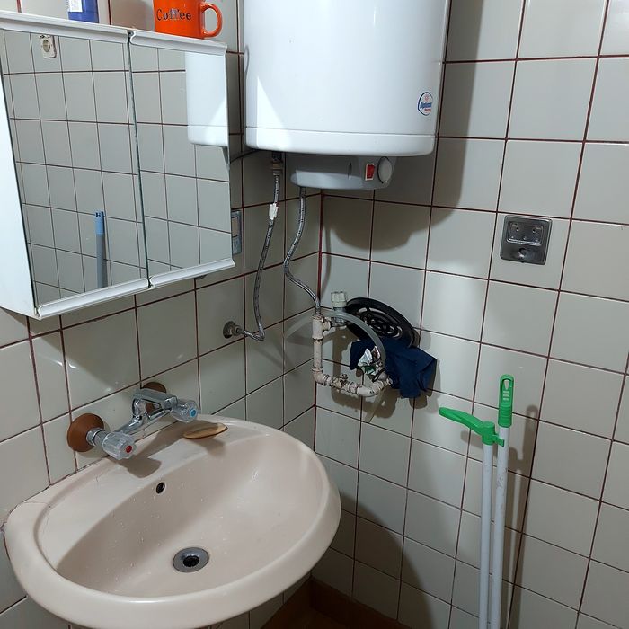 2 стаи със санитарен възел,  под наем