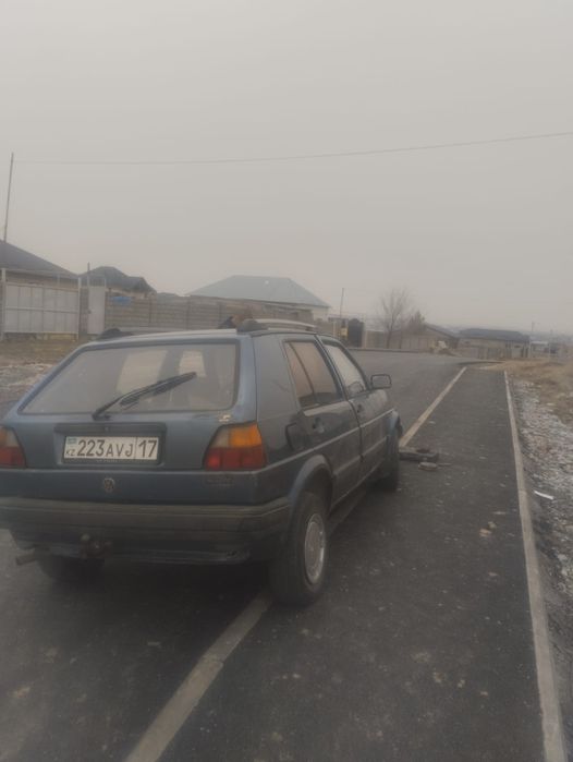 Продам машину Volkswagen Golf 2