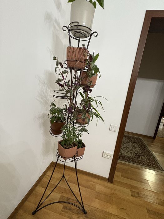 Подставка для цветов