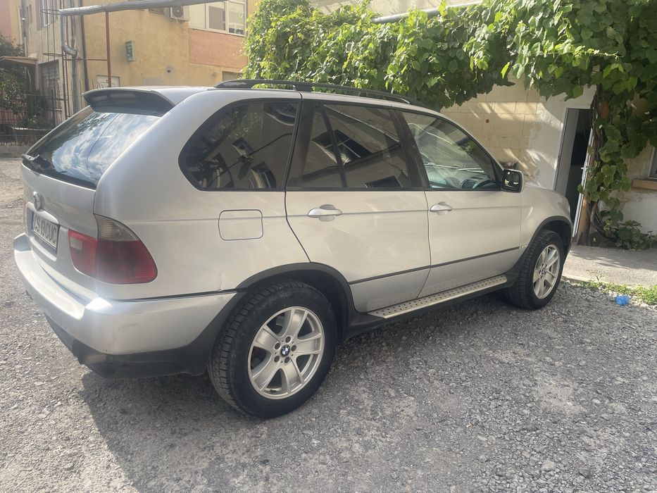 De vanzare BMW X5,Vând sau schimb cu tractor 4x4