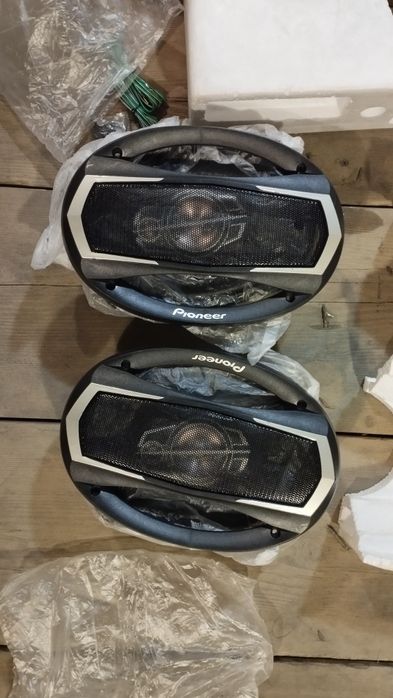 Продам новые колонки