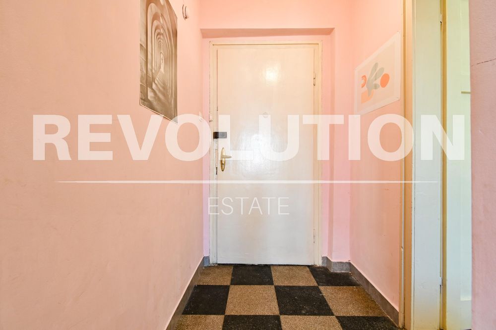 Дава се под наем Двустаен апартамент в София, Център - 78 кв.м за 500 € - Снимка #7