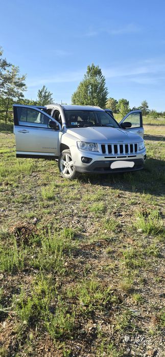 Продавам jeep compas 2.2 4x4