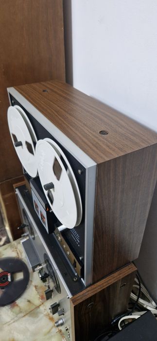 Magnetofon Sanyo MR-801