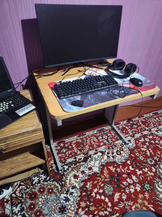 Kompyuter uchun parta