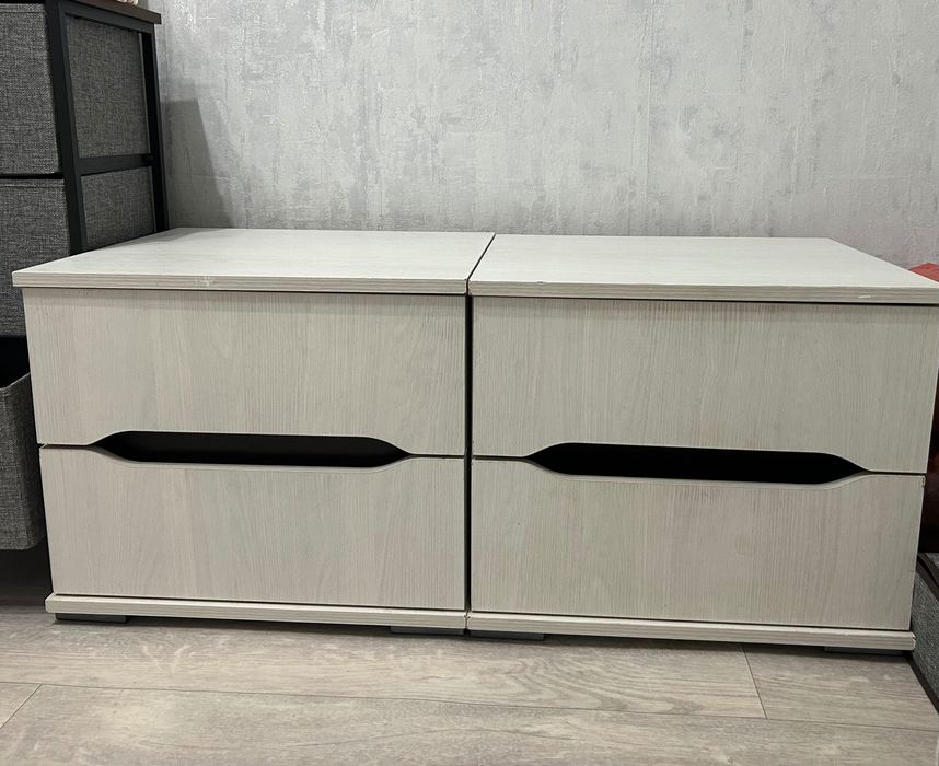 Продам прикроватные тумбочки (2 шт.)