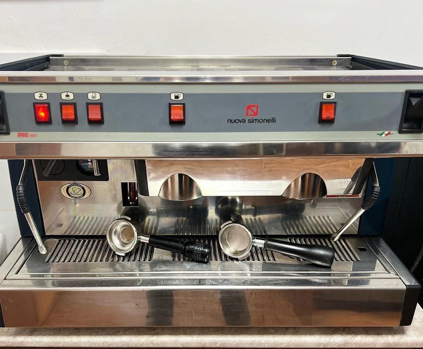 Кофемашина Nuova Simonelli
