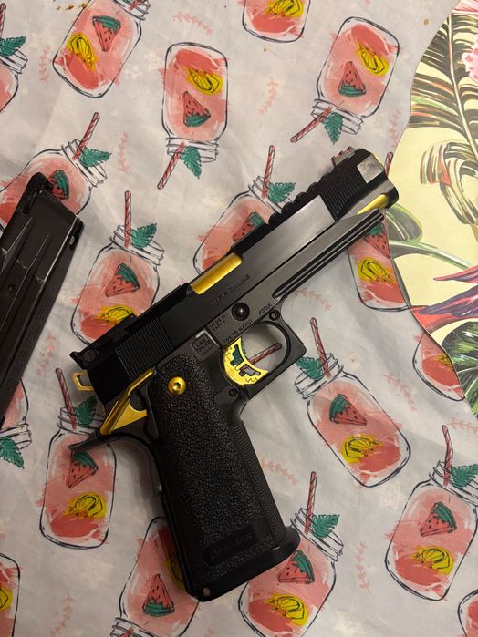 Продавам аерсофт пистолет TOKYO MARUI HI-CAPA 5.1GOLD