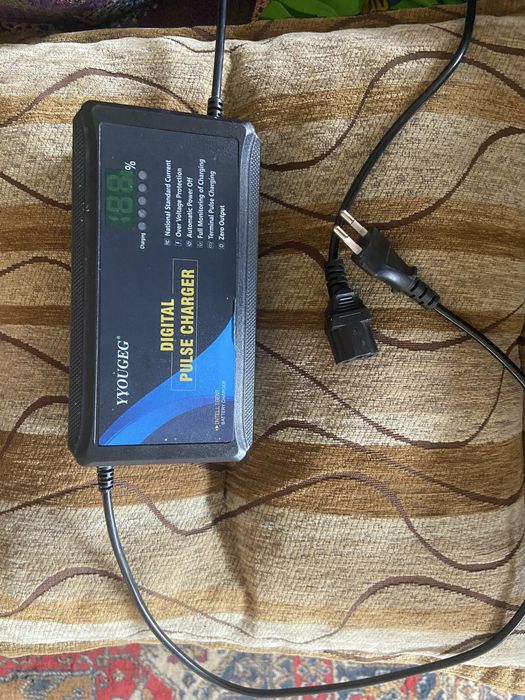 Есть гарантия имеется