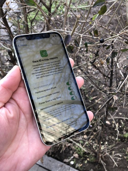 В продаже Айфон 12. 128Gb