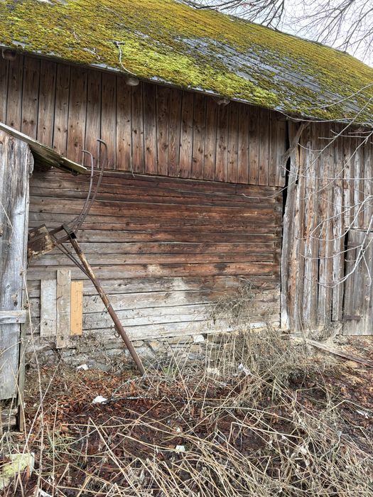 Se Vinde  lemn/casa/sura vechi pentru Relocare/refolosinta