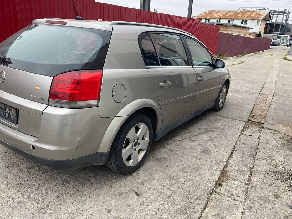 Dezmembram Opel Signum 2.0 diesel