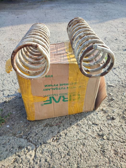 Продам пружины автомобильные