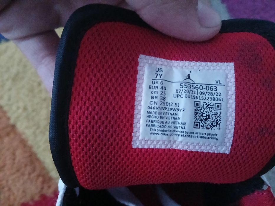 Jordan 1 black white red