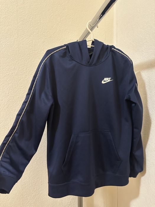 Нов Суичър Nike