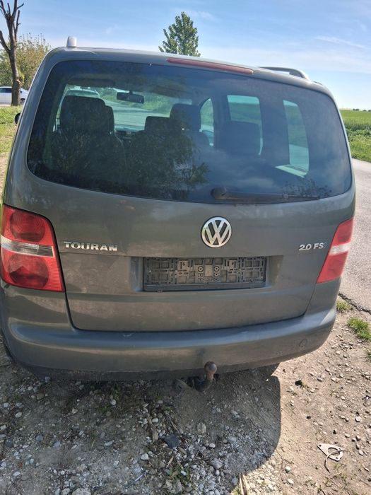 Carlig remorcare Volkswagen Touran din 2006 compatibil 2003-2010