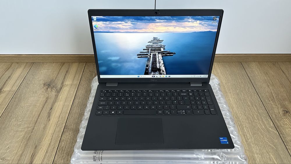 Лаптоп Dell Latitude 3520 FHD 15.6” Intel i5-1135G7 8GB RAM 256GB SSD