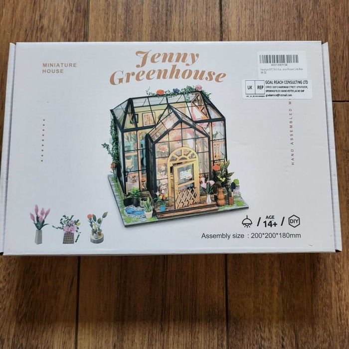 HooySprs Направи си сам комплект мини къща за кукли с мебели оранжерия