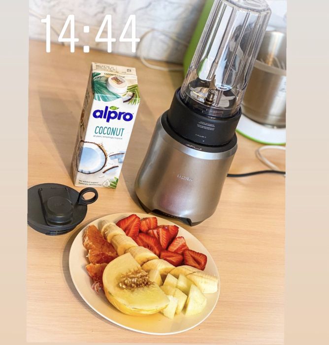 Фитнес блендер Bork