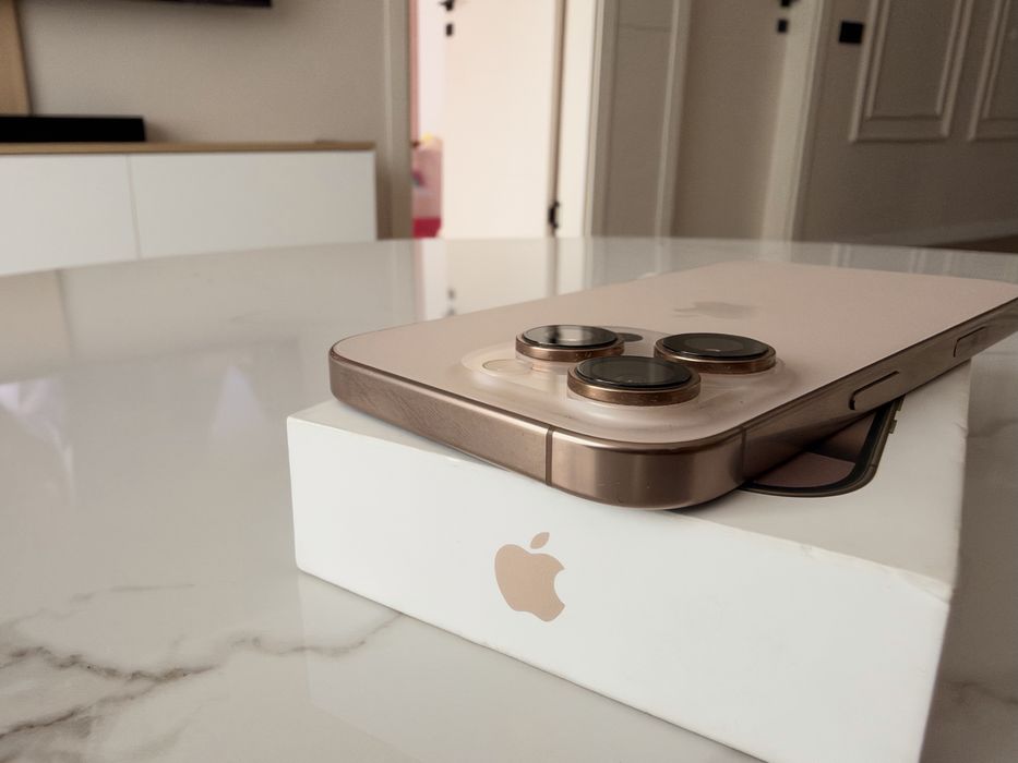iPhone 16 Pro 256 GB Desert Titanium | 90% батерия | Кутия