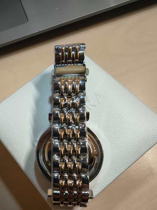 Ceas Pandora cu cadran rotativ culoare argintie-gold rose