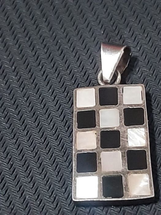 Кулон серебро шахматный