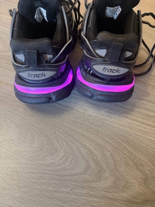 Balenciaga Track – Black.