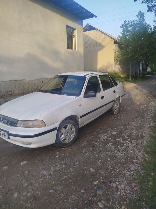 Некся 1 сотилади