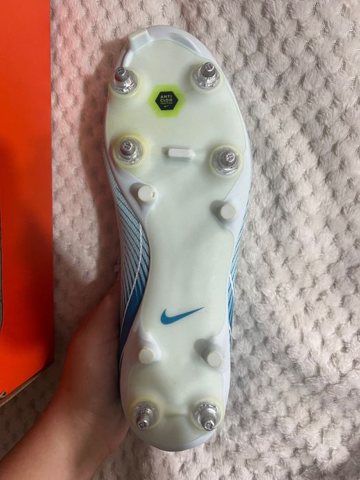 Ghete de fotbal zoom vapor 16 academy