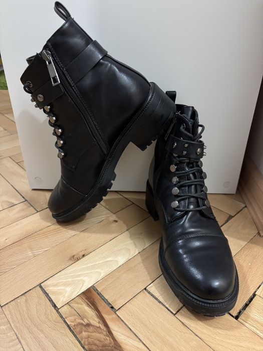 Дамски боти Medicine