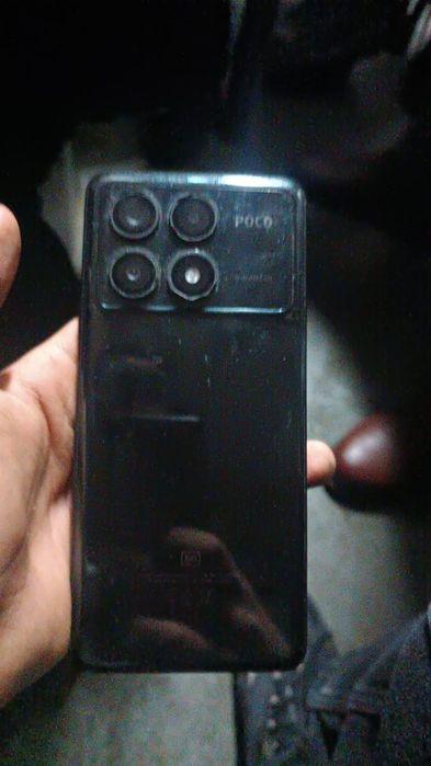 Продам поко х6 про 5 g