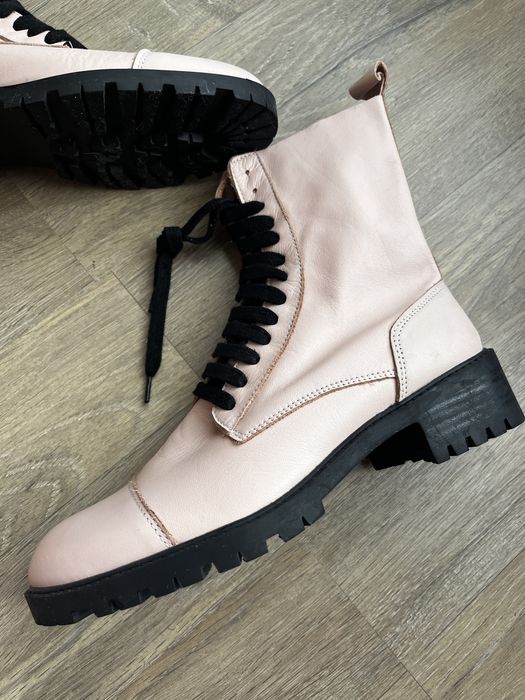 Bocanci ghete din piele zara