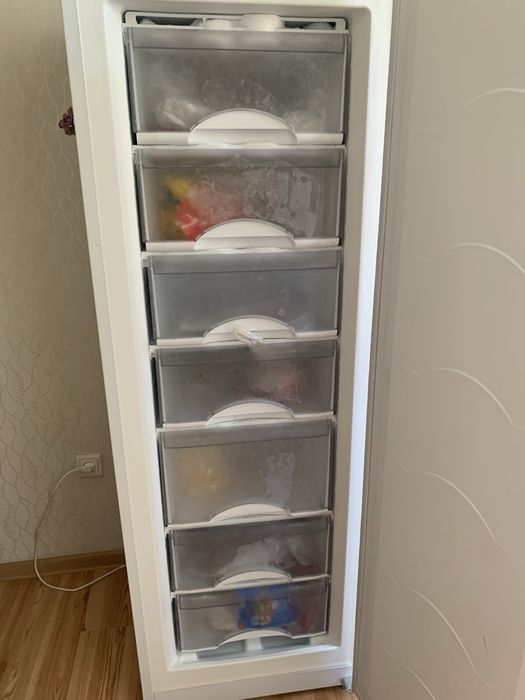 Продам морозильник атлант