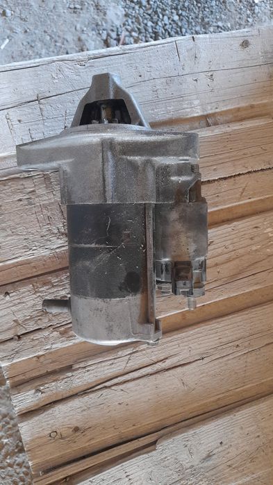 Продам стартер тойота рактис