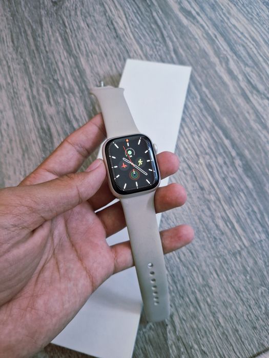 Apple watch 8  100%