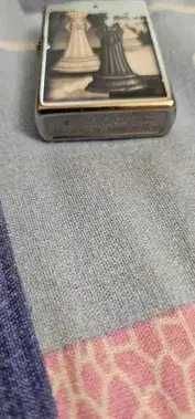 bricheta zippo originala thema sah sau simpla