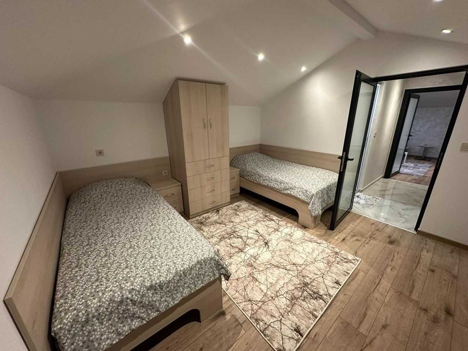 Дава се под наем Двустаен апартамент в Пловдив, Център - 45 кв.м за 348.84 € - Снимка #5