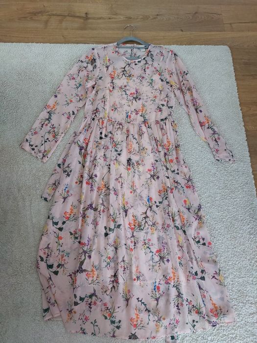 Рокля Karen Millen и рокли Zara HM