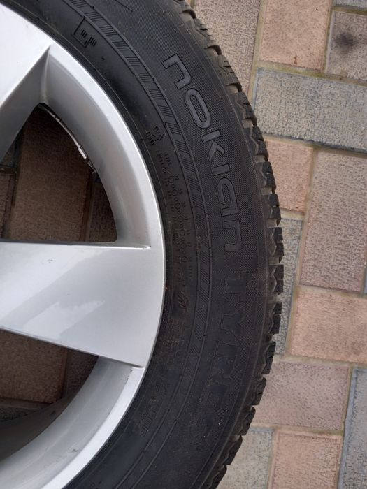Vând roti Skoda 215/55 R17