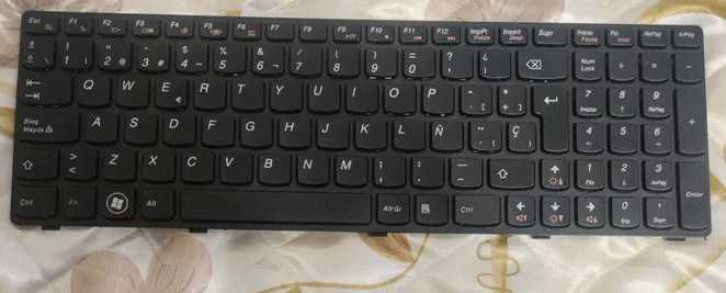 Части за Lenovo Ideapad Y570