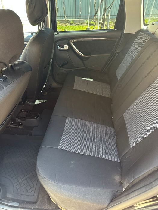 Vând Dacia Duster 1.5 dCi 4x4, an fabricație 2011