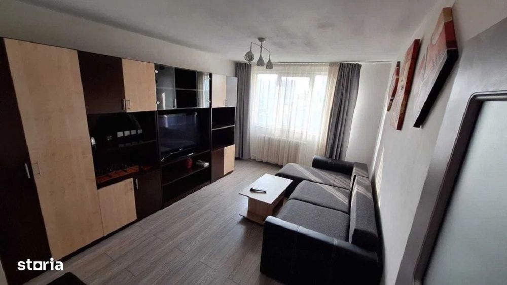 Apartament cu 3 camere - zona Podu Ros - Bld. Socola