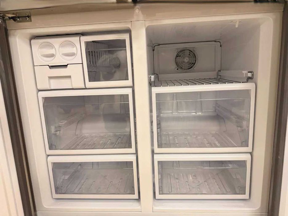 Side By Side хладилник  BEKO G92610NE